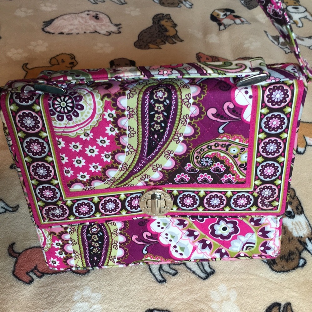 Classic, Beautiful Vera Bradley handbag 👜!